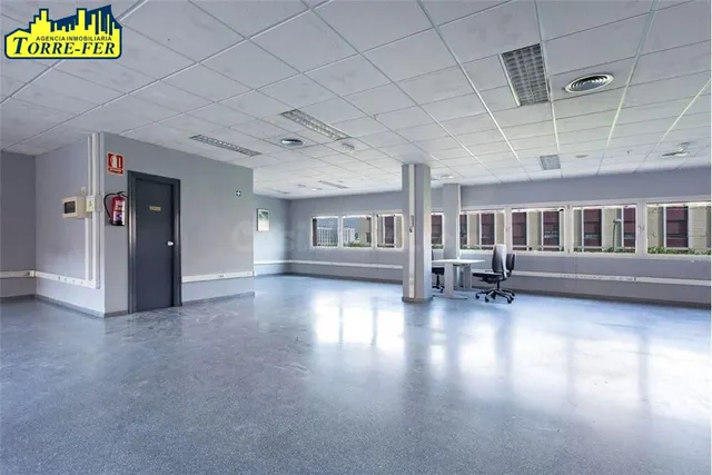 GRAN OFICINA DE 162 m2 PERFECTAMENTE ACONDICIONADA