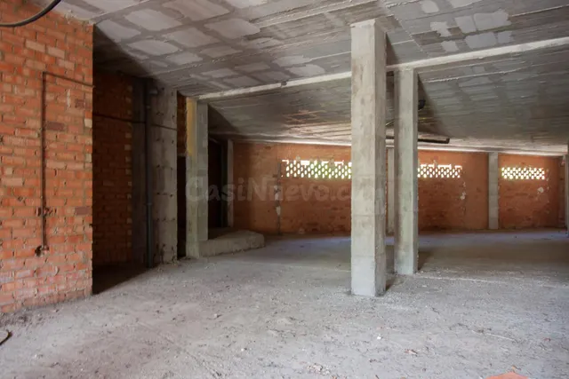 LOCAL COMERCIAL MUY BIEN UBICADO, JUNTO AL PALACIO DE CONGRE - foto 5
