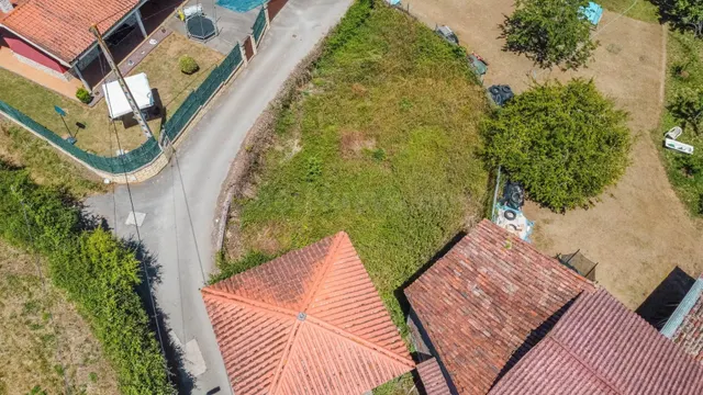 Casa y horreo en Santullano, Las Regueras - foto 3