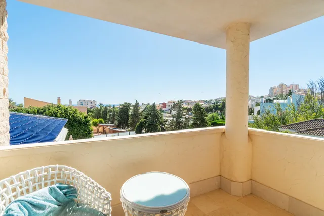 Villa exclusiva de 419 m2 con piscina privada a 200 m del mar en Torre la Mata, Torrevieja — 27