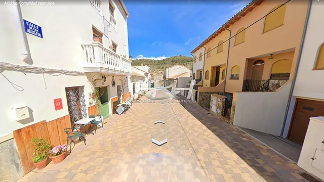 Se vende solar urbano en centro de Alcublas. /H H Asesores, Inmobiliaria en Burjassot/ — 9