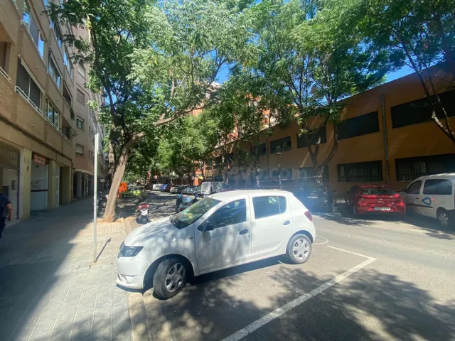Local comercial 754m² en venta - Sant Isidre - foto 3