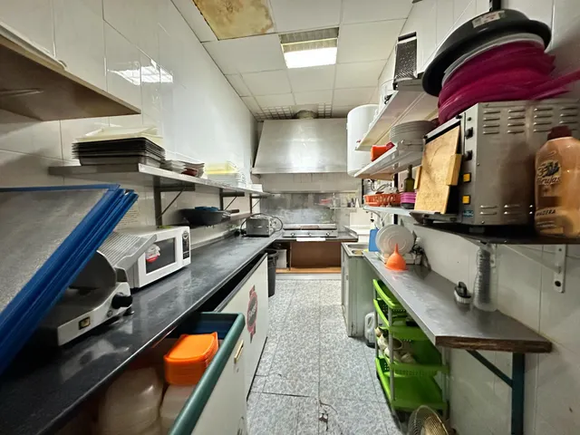 Oportunidad Única: Local Comercial Totalmente Acondicionado en San Pedro del Pinatar (Murcia) — 12