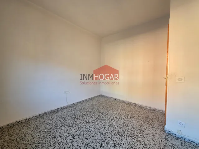 Amplia y luminosa vivienda en venta en la zona de san roque, Ávila — 29