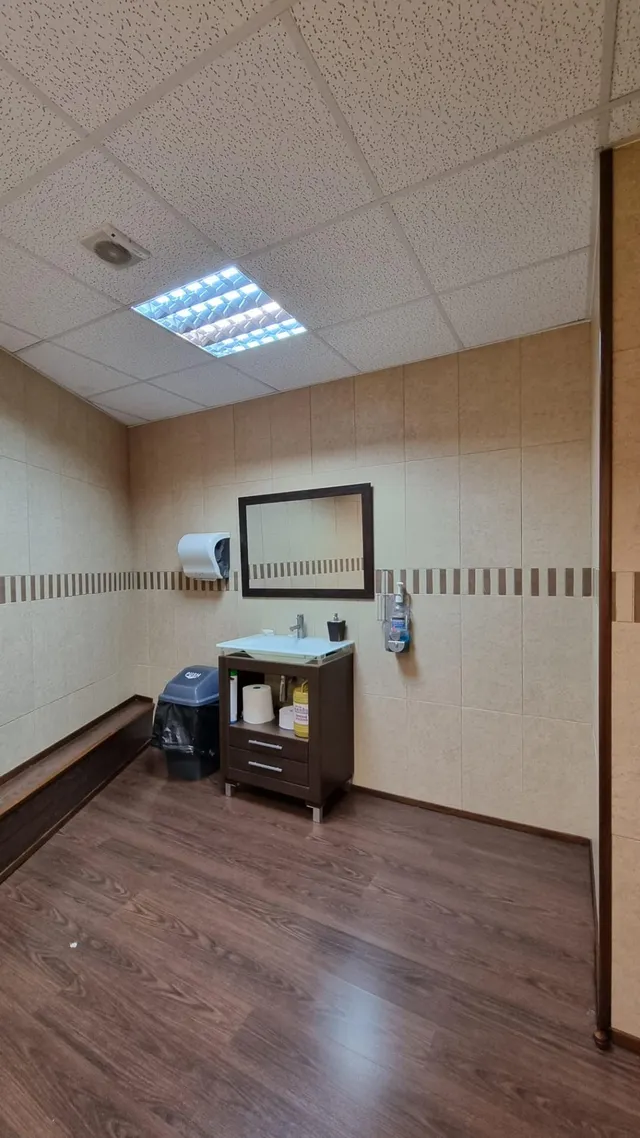 LOCAL COMERCIAL EN VENDA AL CENTRE — 20