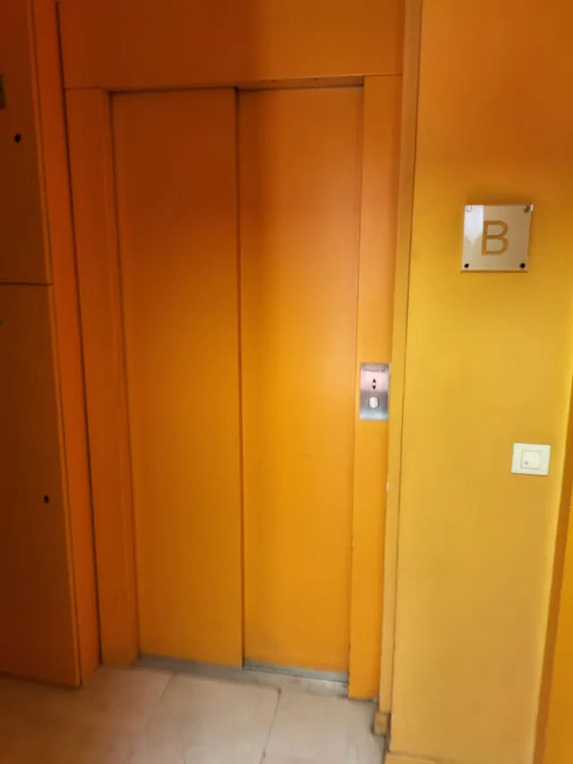 SE VENDE PISO EN Calle de Faustino Cordón Bonet, 18 — 17