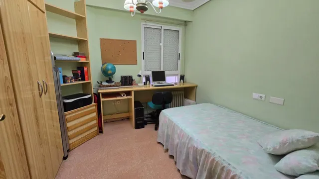 SECTOR V, cerca del Colegio Luis Vives — 22