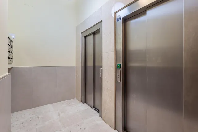 FANTÁSTICO PISO EN CONSTITUCIÓN — 23