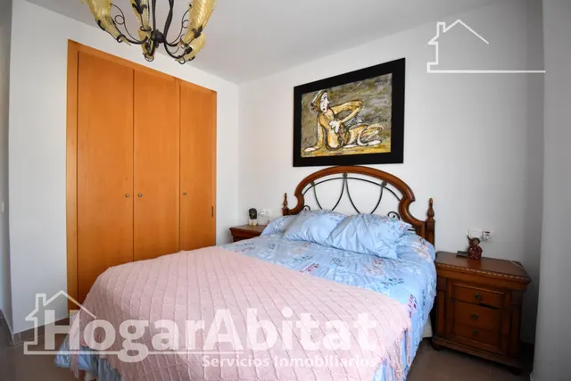 SEMINUEVO, AMPLIO Y LUMINOSO CON TERRAZA Y JACUZZI — 11