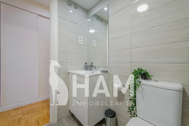 Habitación en C/ Iglesia, 33 — 40
