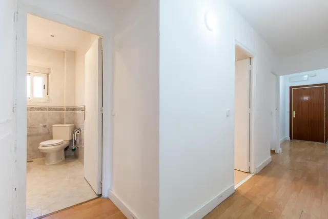 Piso exterior con terraza y mucha luz junto a marqués de vadillo — 16