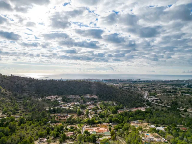 Preciosa finca Chalet con 4 dormitorios y 3.000 m2 de parcela vallada en la Robella — 45