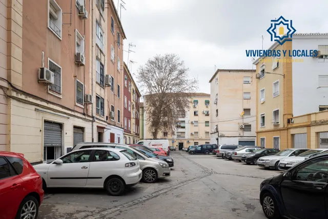 Piso reformado en zona Zaidin — 35