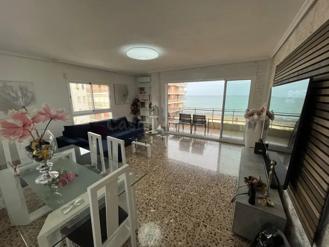 Exclusivo piso en primera línea de playa en Cullera - foto 2