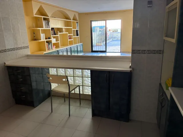 OPORTUNIDAD EN BEL-AIR · BAJO DE 3 DORMITORIOS, 2 BAÑOS, GRAN TERRAZA Y PISCINAS · 2 — 24