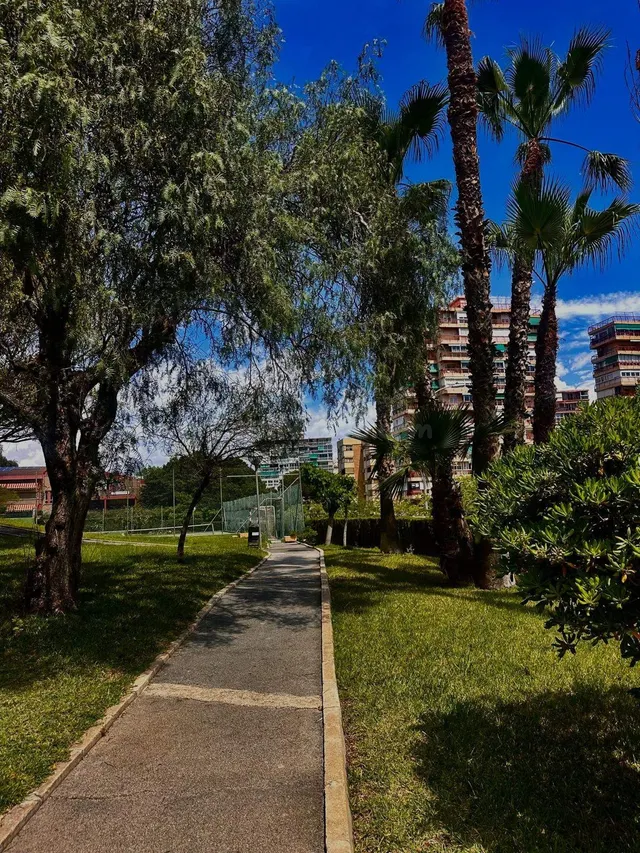 FANTÁSTICO PISO CON VISTAS AL MAR EN UNA DE LAS MEJORES ZONA - foto 4