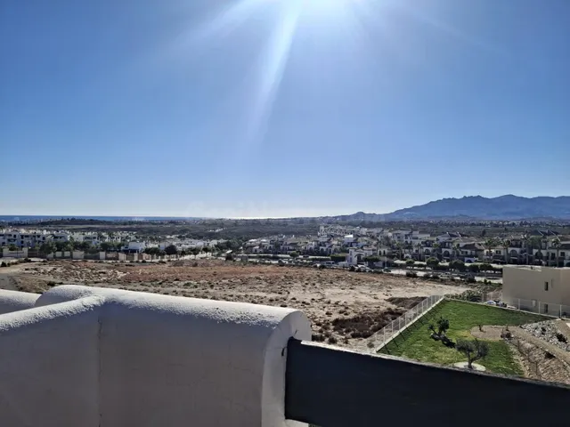 ¡Ático Exclusivo con Piscina Climatizada y Pista de Pádel en - foto 2