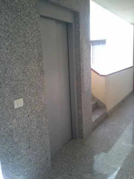 San Isidro Piso 2 habitaciones con vistas plaza garaje y trastero — 8