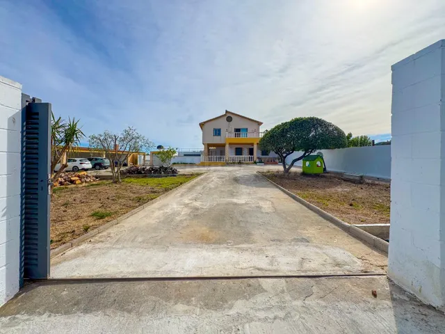 JOYA EN ALCOVER: CHALET REFORMADO CON 1.100m2 DE JARDÍN PRIV - foto 5