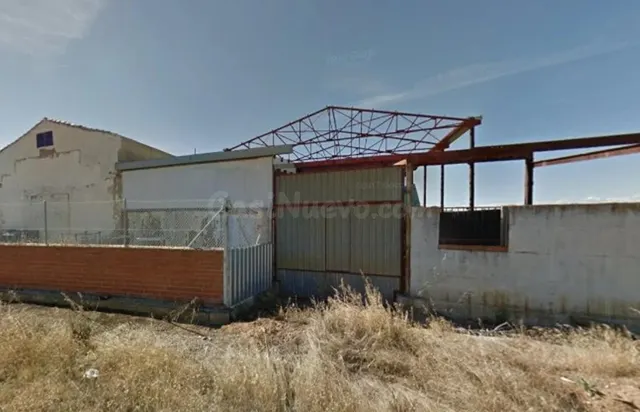 NAVE INDUSTRIAL EN IZAGRE. INMUEBLE EN RENTABILIDAD