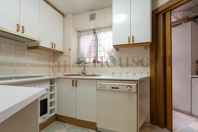 PISO EXTERIOR CON PISCINA  Y PLAZA DE GARAJE EN EL BARRIO DE ESTRELLA — 10