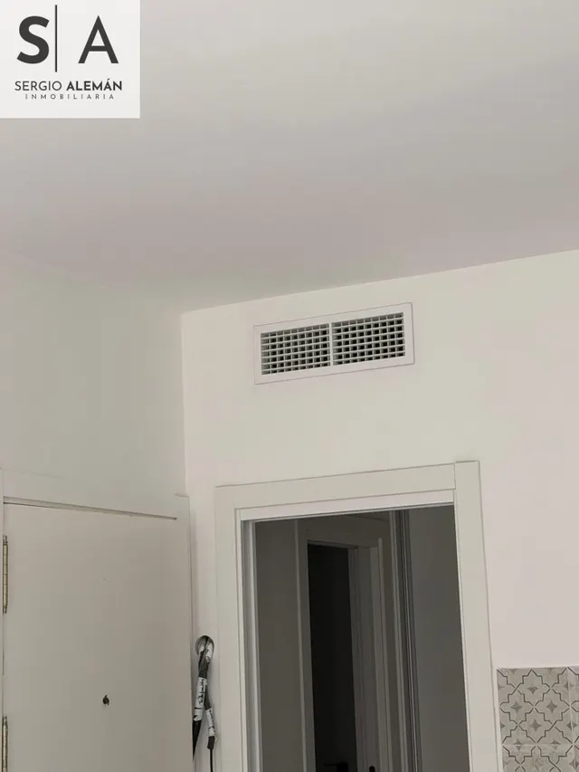 APARTAMENTO CON GARAJE Y PISCINA — 13