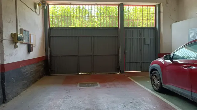 PARCELA DE GARAJE EN CALLE SOLOARTE COCHE MEDIANO+ ALTILLO/TRASTERO SUPERIOR — 10