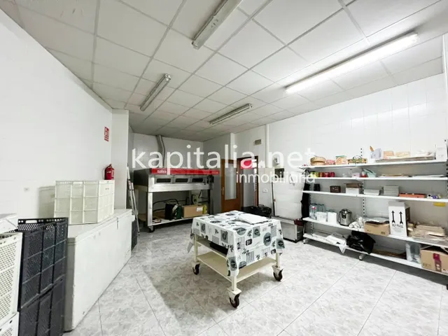 Local comercial en venta en zona Llombo - foto 4