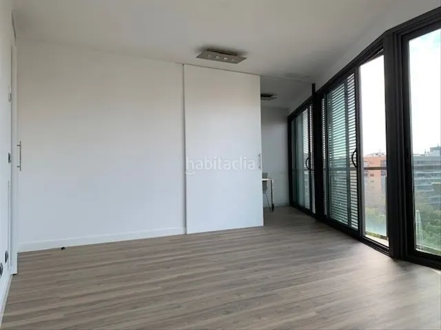 PISO CON VISTAS AL PARQUE — 16