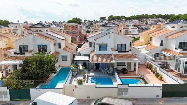 Casa 3 habitaciones 94m² en venta - Mil Palmeras — 47