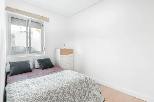 Bajo reformado con terraza privada de 30 m2 orientada al sur en Avilés — 15