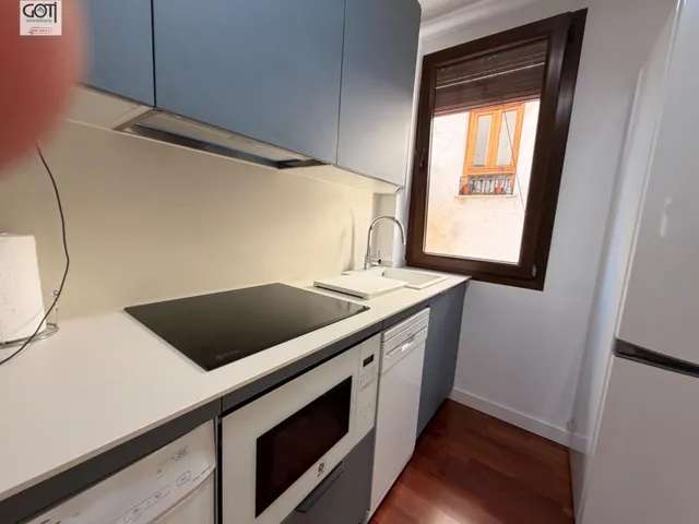Acogedor Apartamento Reformado en el Corazón de Granada - foto 5