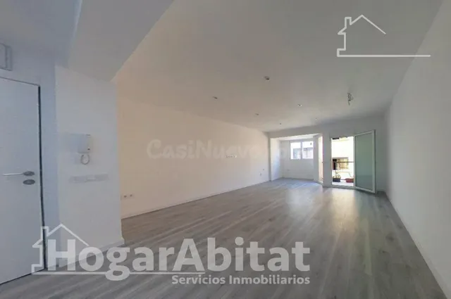 Reformado y muy bonito con balcón junto av. del maestro rodrigo — 4