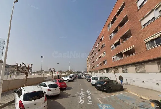 SE VENDE piso OKUPA en C CL FRANCESC LARRODE ARTOLA,10 Esc:6 - foto 3