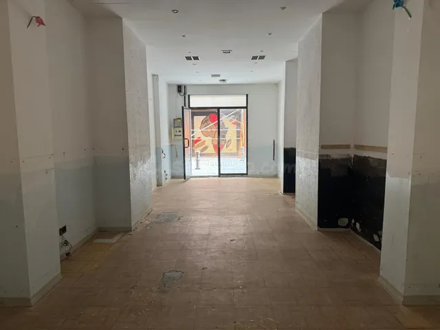 Local comercial - Carrer de l'Om — 4