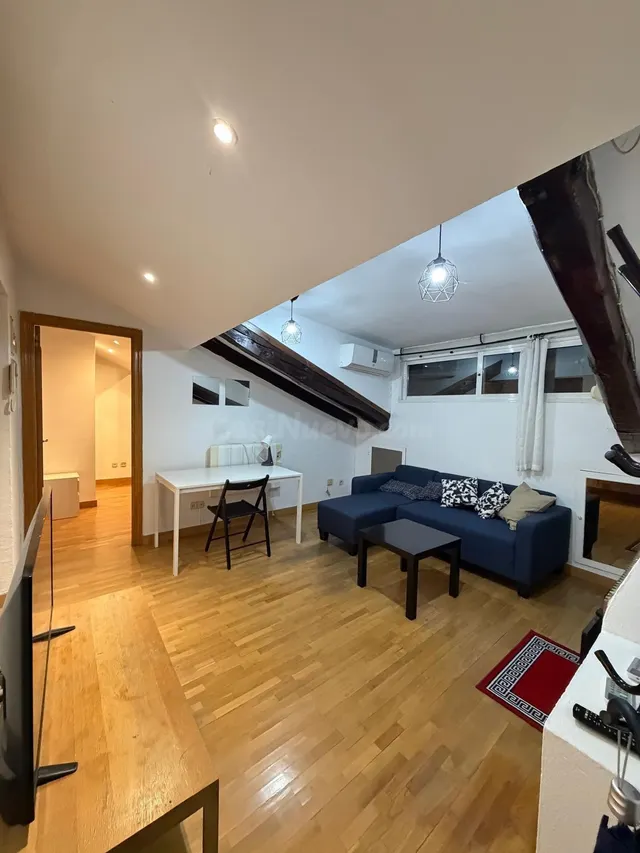 ACOGEDOR APARTAMENTO amueblado en pleno CENTRO de Madrid — 4
