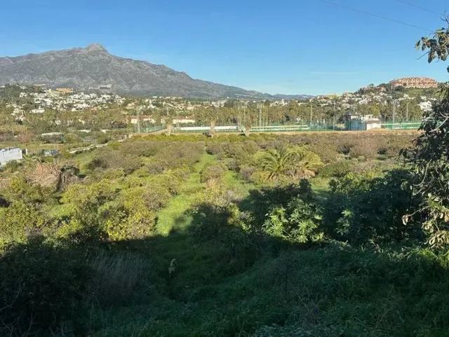 Parcela en venta - Marbella — 2