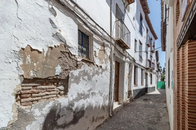 Casa para rehabilitar en el Albaicín, con proyecto y licencia. — 25