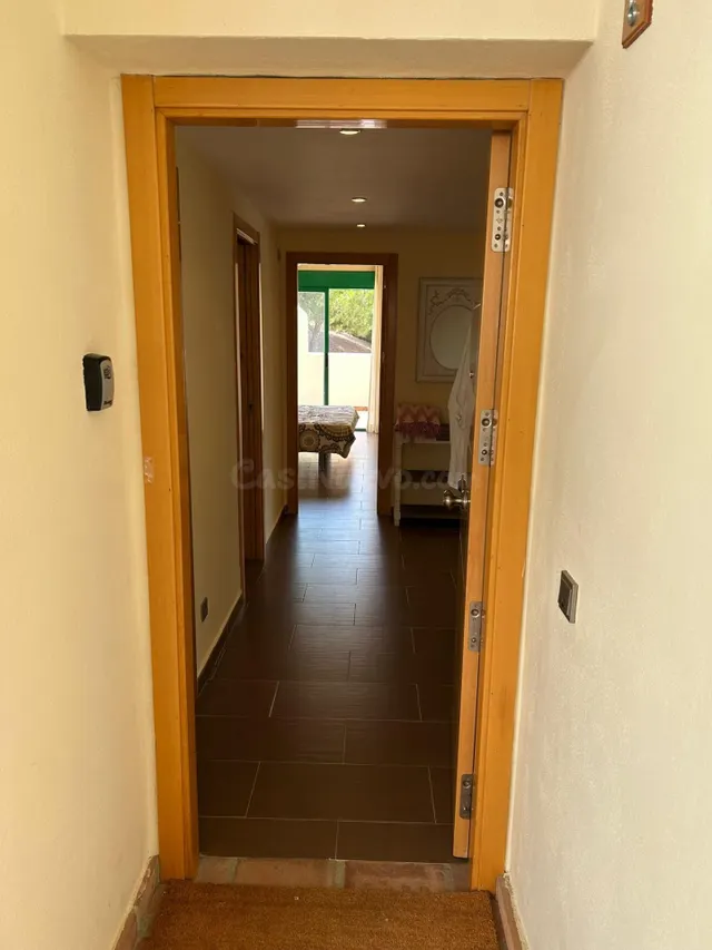 Descubre este exclusivo apartamento de 195 m2 ubicado en una - foto 2