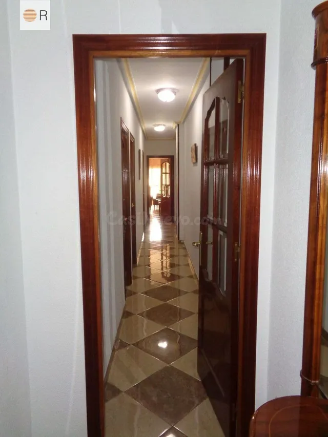PISAZO PARA ESTUDIANTES CON TERRAZA Y ASCENSOR — 3