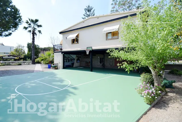 CHALET SEMINUEVO CON PISCINA, GARAJE, JARDIN Y TERRAZA — 15