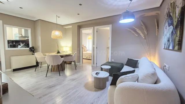 PISO VENTA SALAMANCA. Urbis te ofrece un piso reformado en v