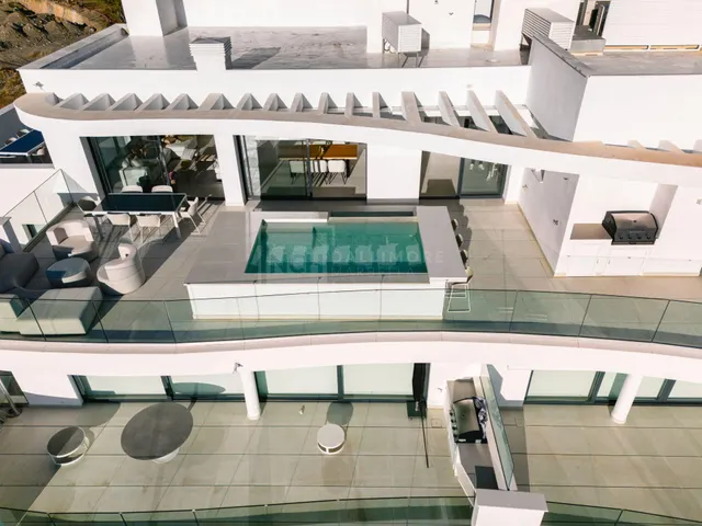 Ático 3 habitaciones 123m² en venta - Puerto Deportivo — 41