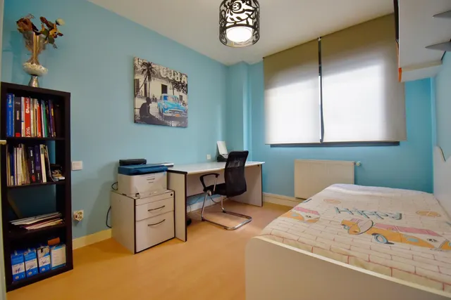 Soto del HENARES - 3 habitaciones, 2 baños, 2 plazas de garaje, piscina y trastero. — 41