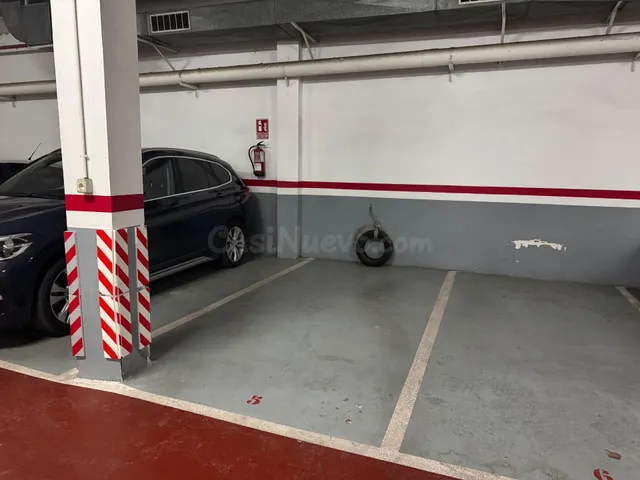 Plaza de parking en venta en Manresa – Calle Sant Joan d’Enc - foto 4