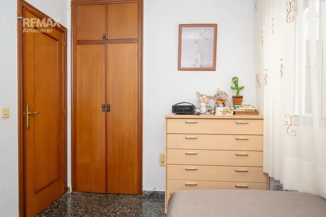 GRAN ADOSADO DE 254 m2 EN ENGUERA CON GARAJE XXL, PATIO Y P — 14
