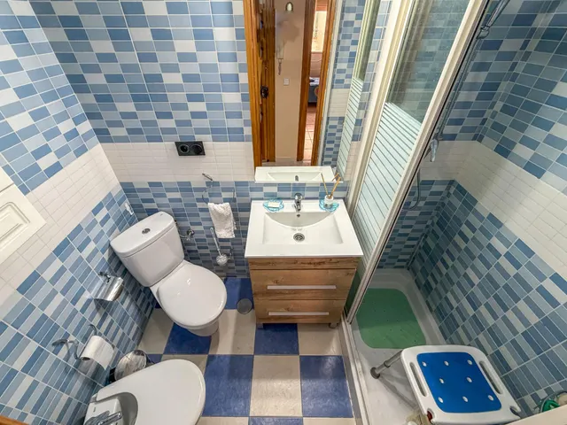 Piso de 2 dorm. reformado para entrar a vivir. — 9