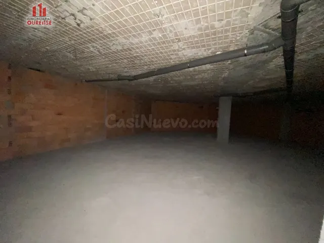 GRAN LOCAL COMERCIAL CON TRANSITO CERCANO AL BARRIO DEL COUT - foto 3
