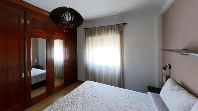 Acogedor Piso en Gamarra, Málaga – Ideal para Entrar a Vivir — 8