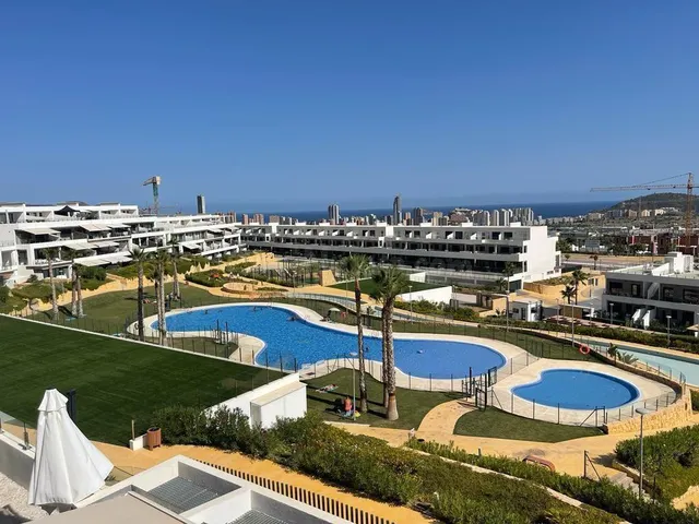 APARTAMENTO EN CAMPORROSO CON VISTAS AL MAR - foto 4